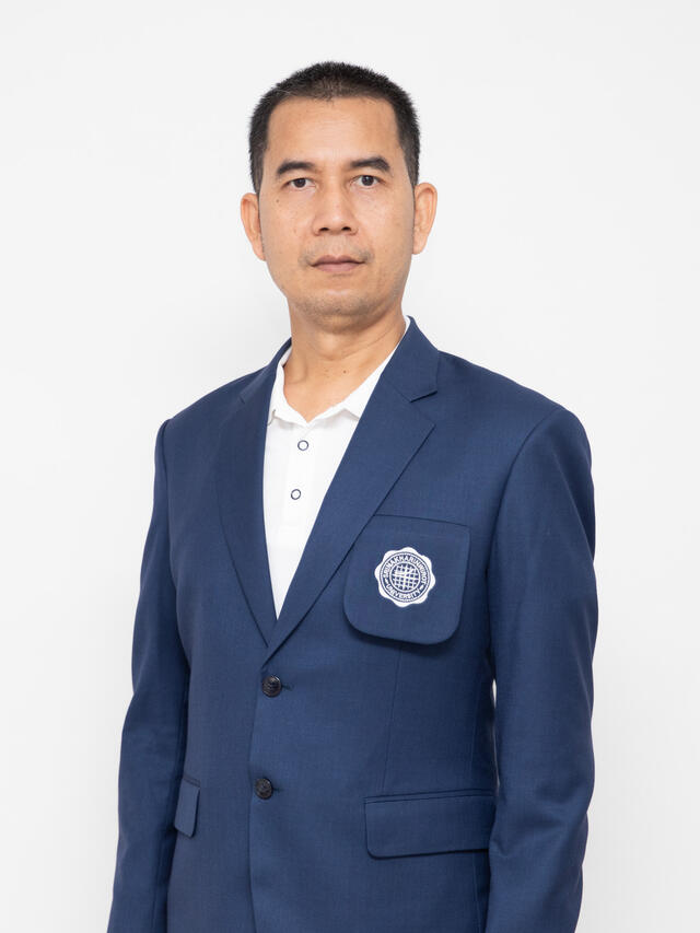 คุณพิชาภพ พ่วงบุญปลูก